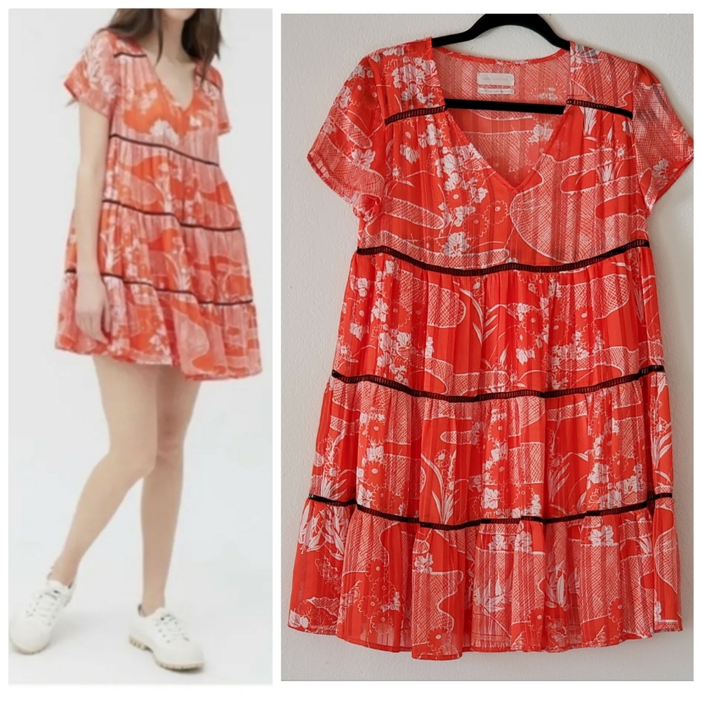 Urban Outfitters Pippa Chiffon Floral‎ Dress.